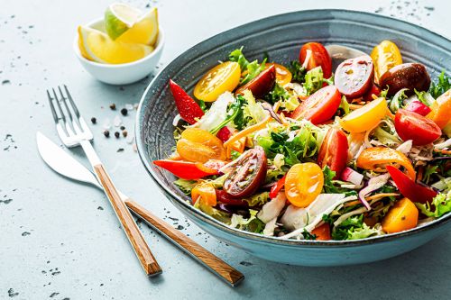 © pinkyone - stock.adobe.com Foto: Fitnessbowl